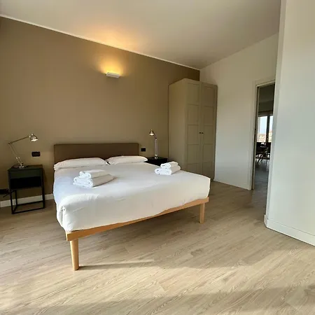 Appartement Kibilu - Piazzale Siena - Vicinanze De Angeli, Citylife, Shopping Area Di Corso Vercelli Milaan
